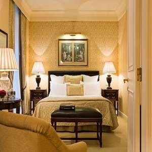 Francois 1er Hotel Parijs